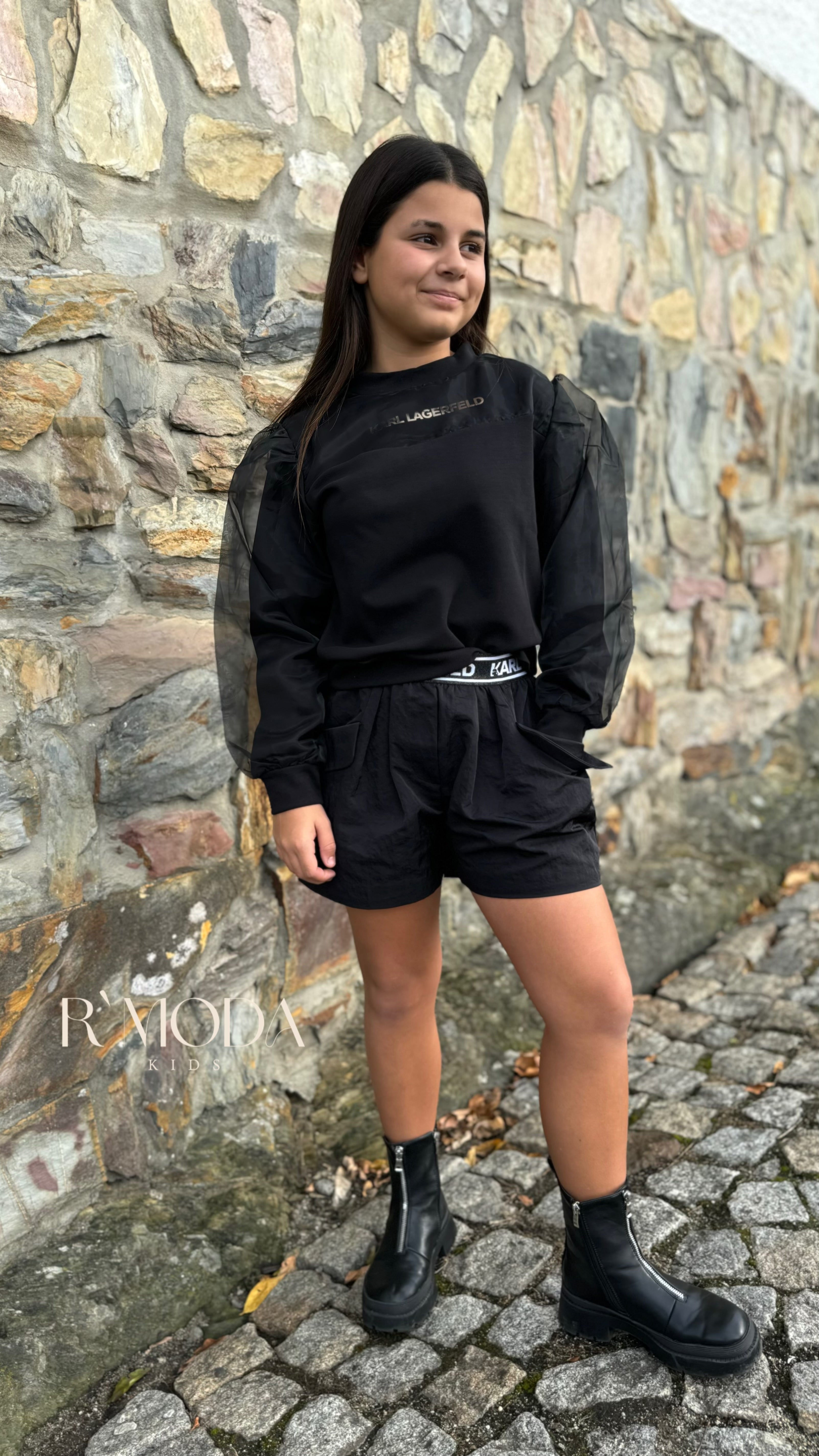 Sweat Preta Karl